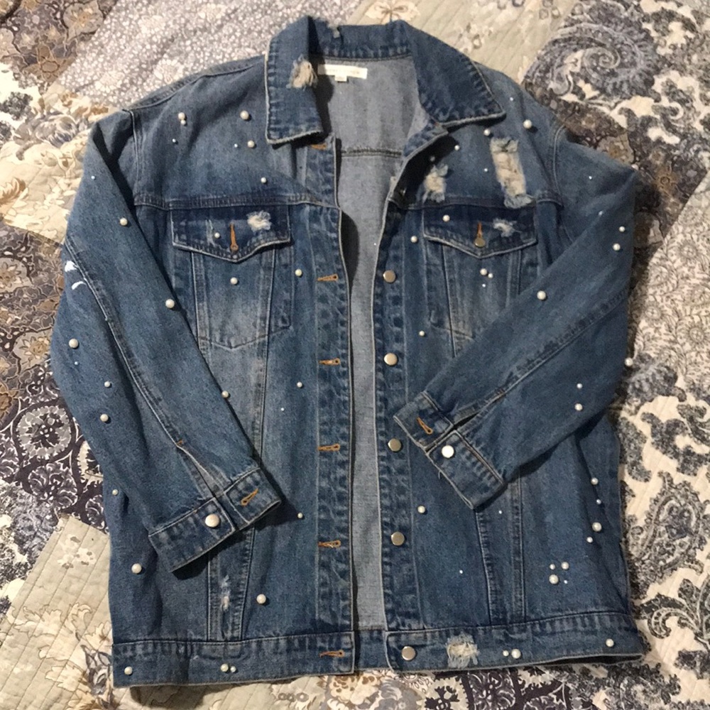 COPY - The most feminine denim jacket EVER! Women’s L